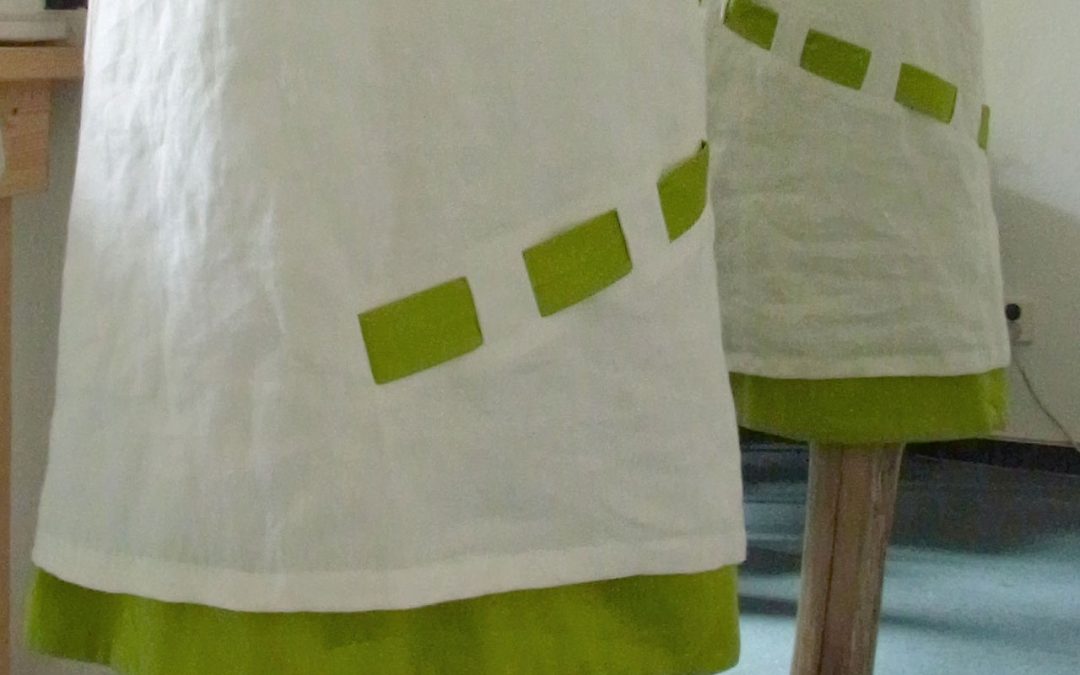 Brautkleid grünes Band